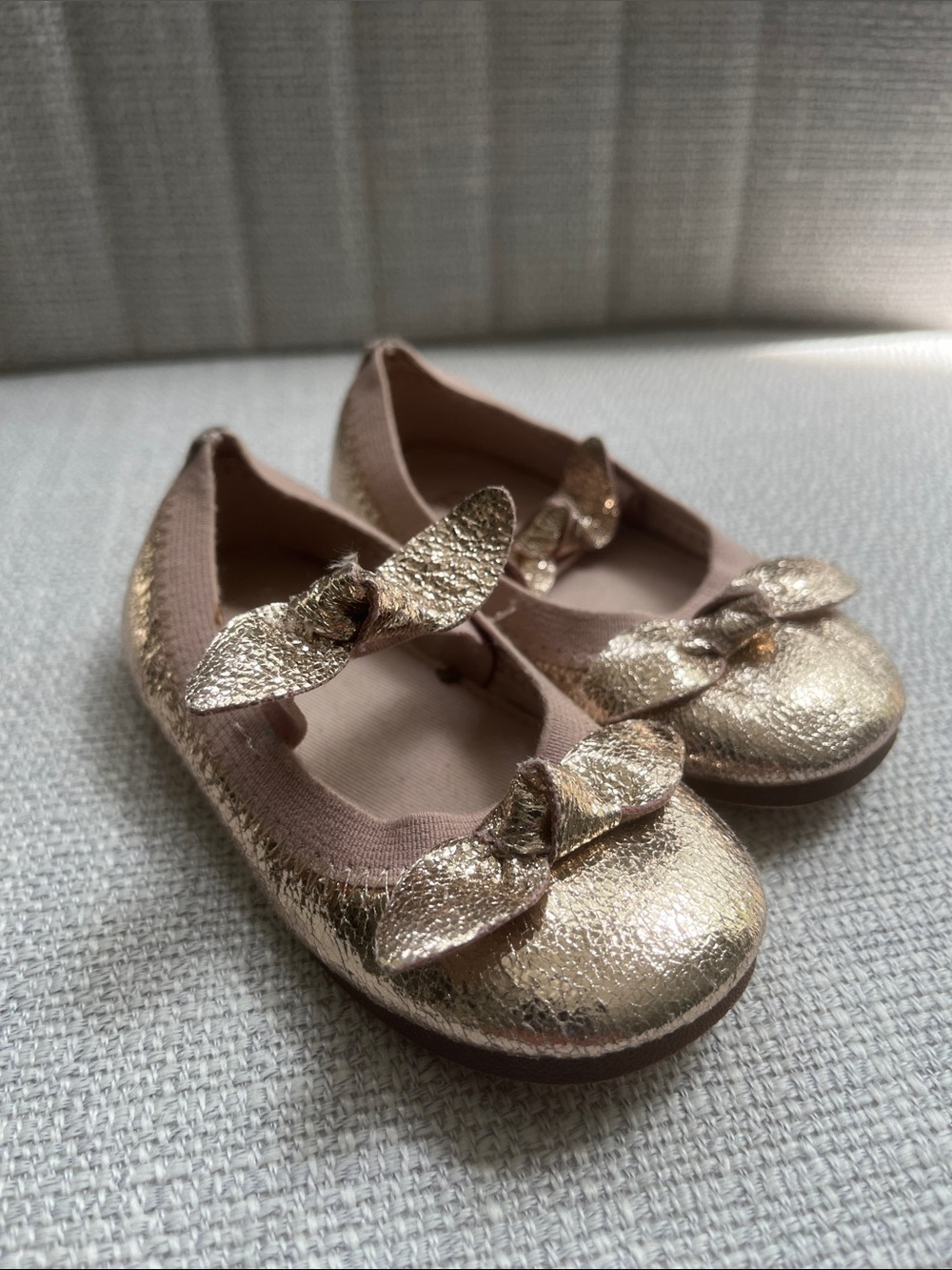 Zara Baby Toddler Metallic Gold Bow Mary Jane Flats